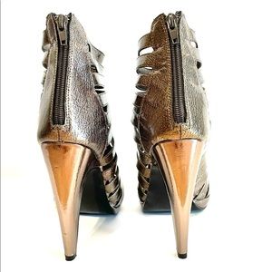 Nine West Size 8M strap stiletto in copper.